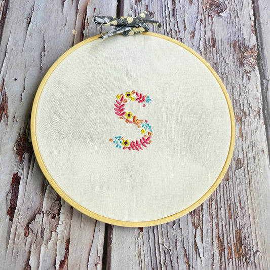 Hoop embroidery Initial