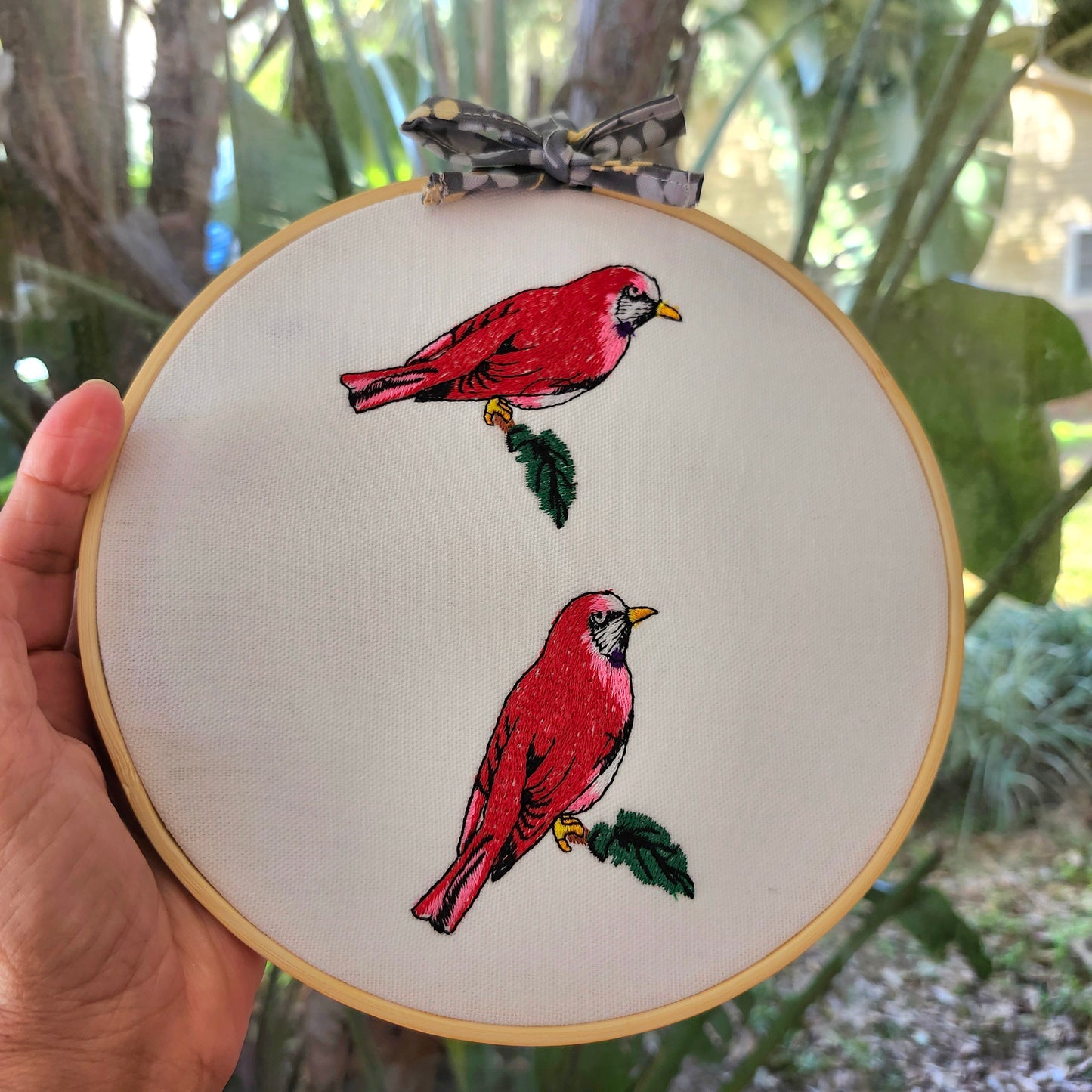 Cardinals embroidery hoop