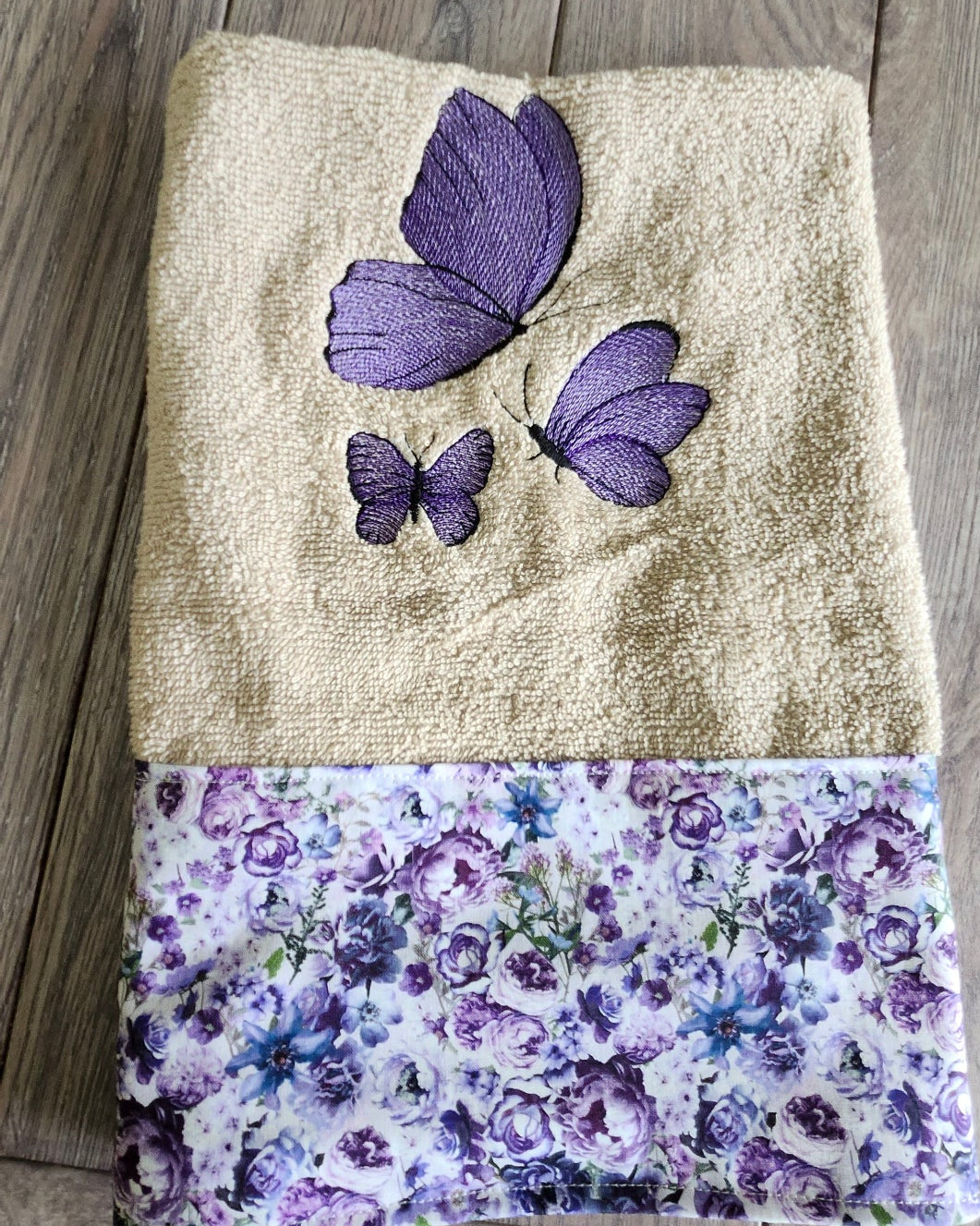 Hand Towel Ebroidery