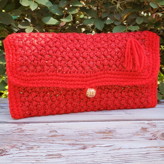 crochet red clutch 