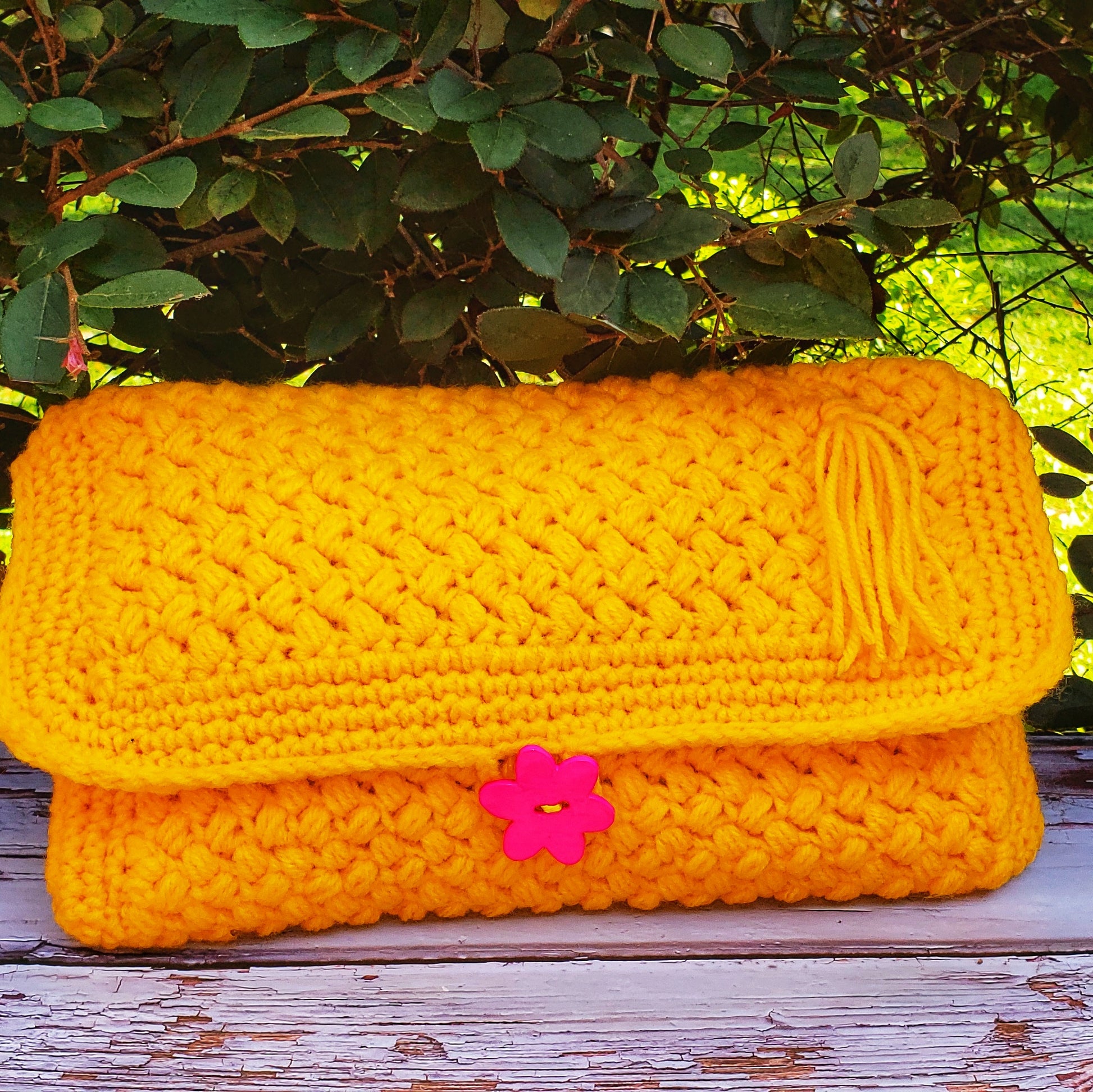 crochet yellow clutch