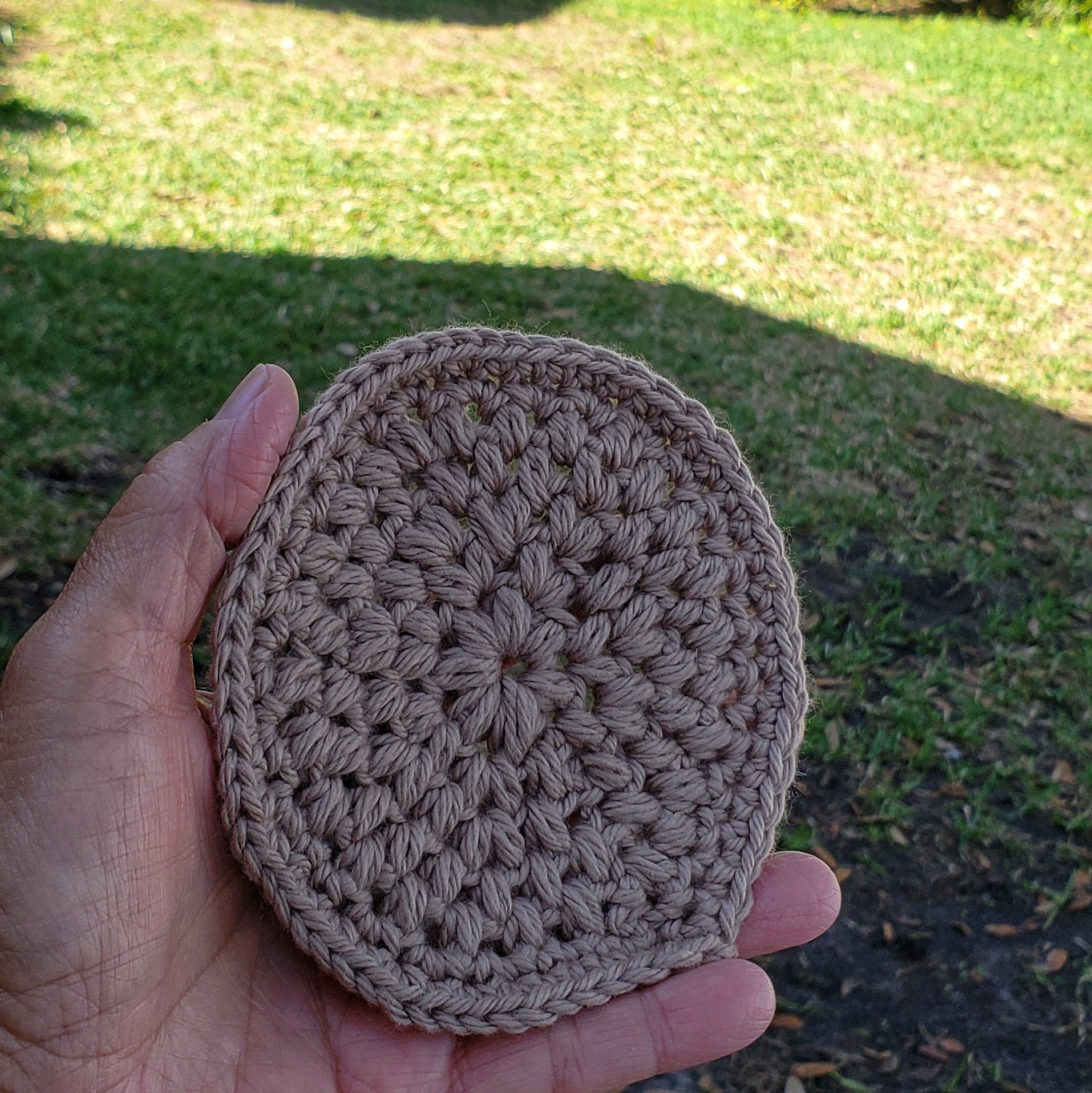 beige scrubby crochet