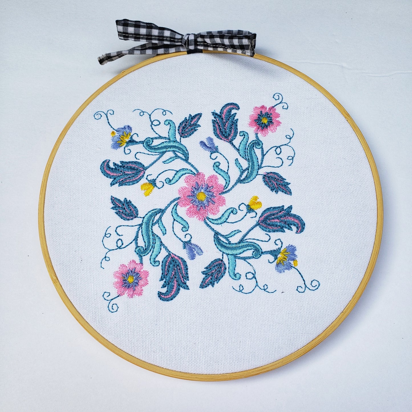 embroidery Shabbychic hoop 