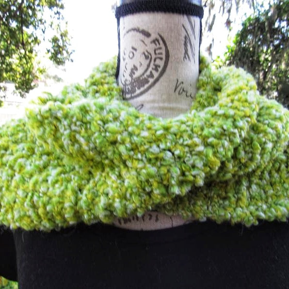 crochet scarf, knitted shawl